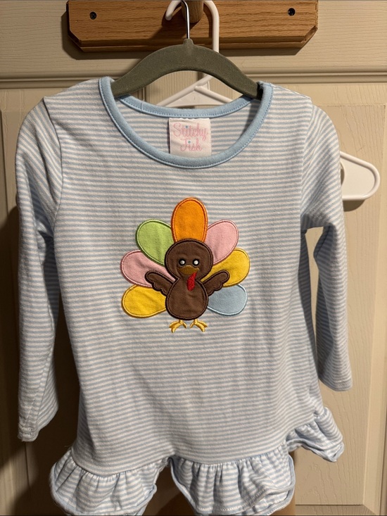 Stitchy Fish Other - Stitchy Fish Thanksgiving - worn once!